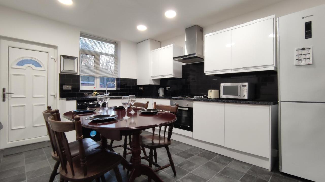Lovely 2 Bedroom House Worsley Eksteriør bilde