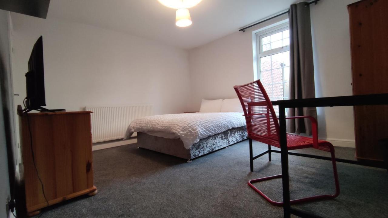 Lovely 2 Bedroom House Worsley Eksteriør bilde