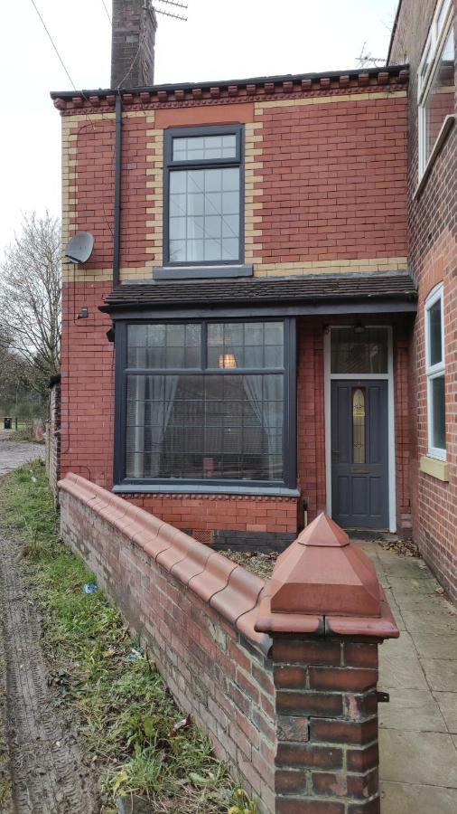 Lovely 2 Bedroom House Worsley Eksteriør bilde
